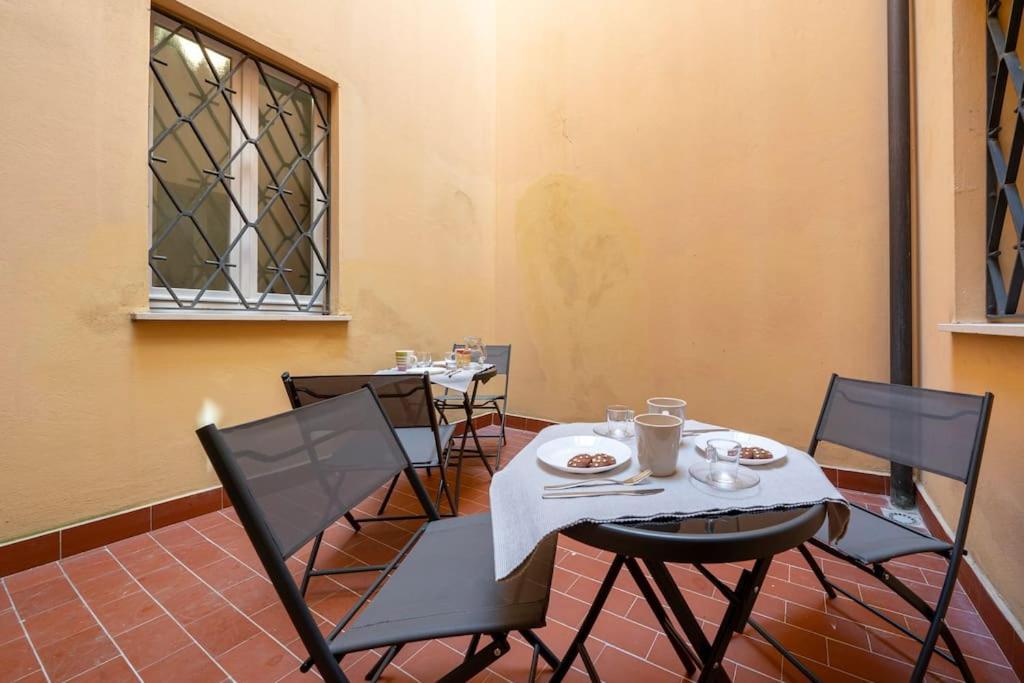 Free Parking - Meraviglioso Appartamento A Modena Esterno foto